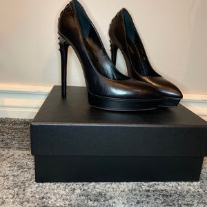 Saint Laurent Laced Back Leather Pumps